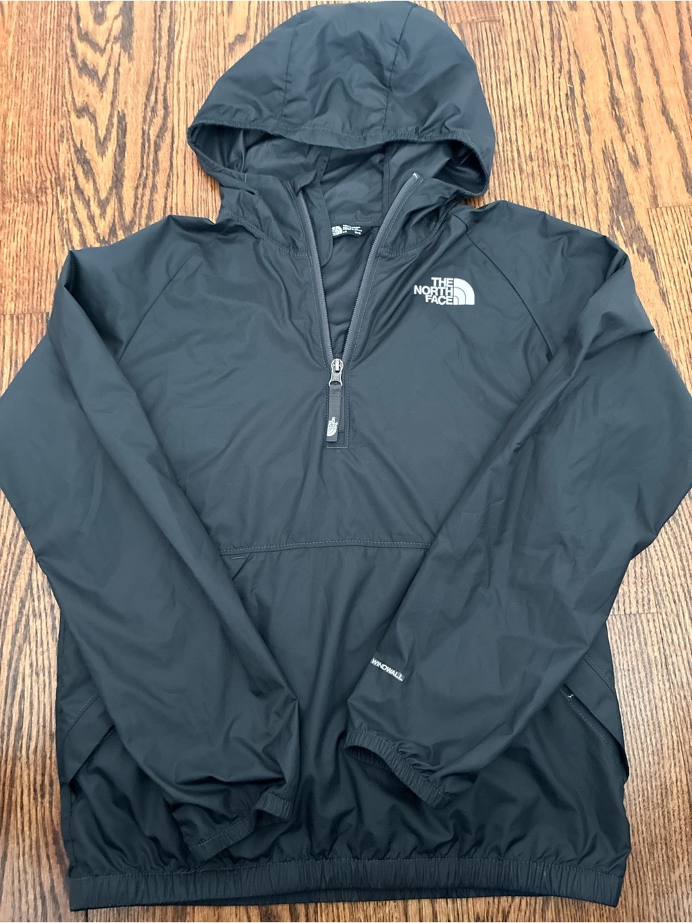 The North Face® NWOT Quarter zip Youth large 14-16 rain Jacket black